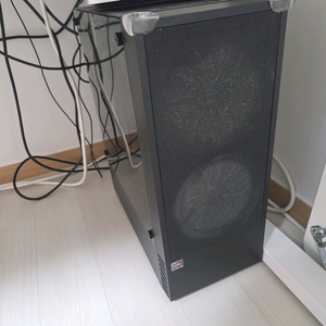 씨퓨 7950x 램 32GB 컴퓨터 본체 팝니다.