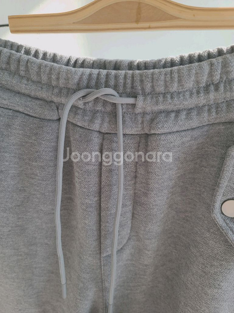 에잇세컨즈 회색 와이드 기모바지 파라슈트 팬츠 트레이닝복 츄리닝 / 자라 망고 아디다스 나이키 코스--2