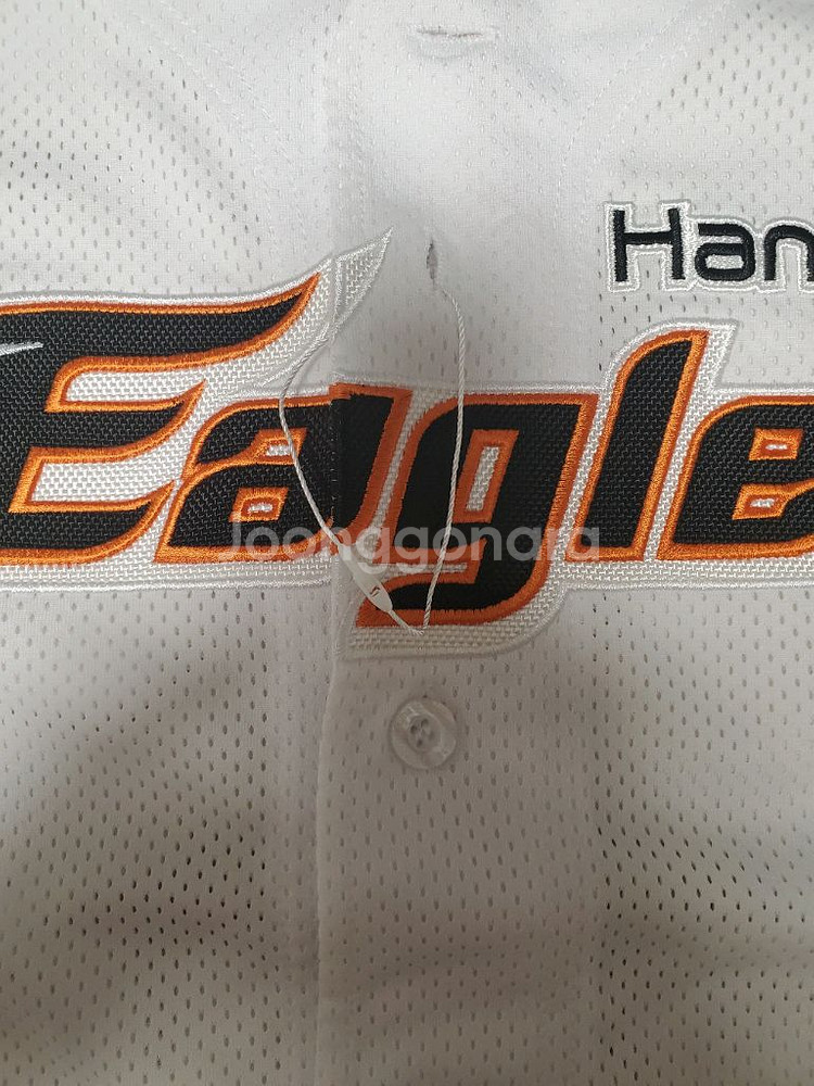 새상품)한화 이글스 화이트 야구 레플리카 유니폼(홈)85택이 뜯어졌는데 새거에요^^새상품 한화 이글스 홈 유니폼 8--1