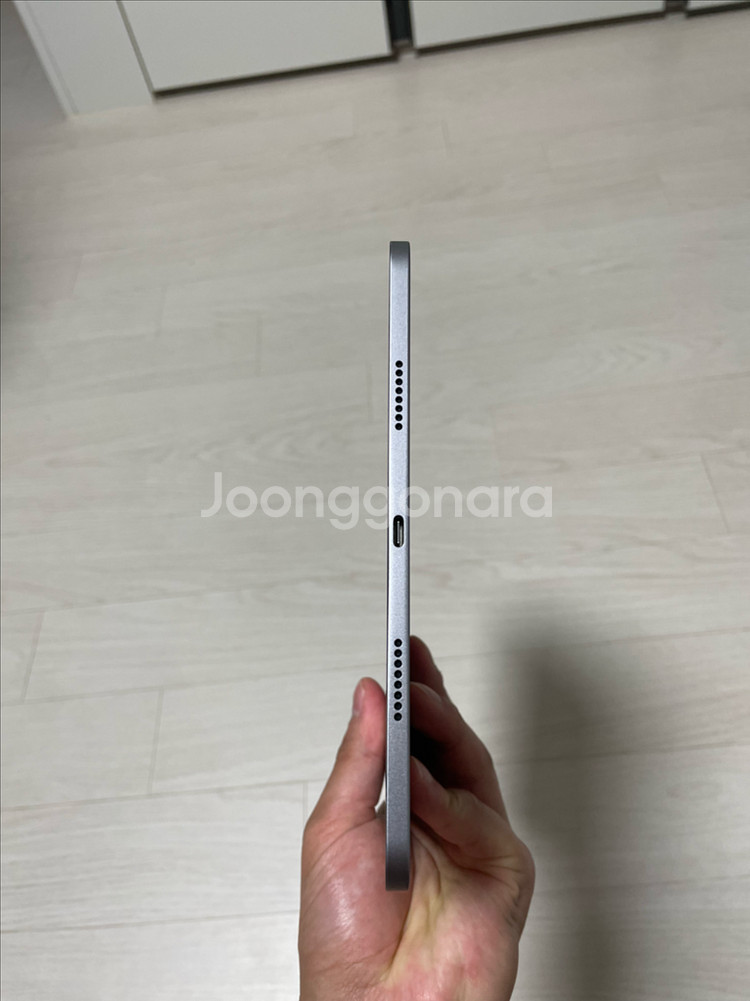 아이패드 프로 11(4세대/128G) /정품케이스/ 애플펜슬2세대/충전기포함 팝니다.--5