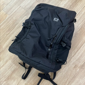 오지오 OGIO 백팩 퓨즈25 팝니다.