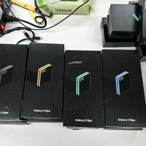 갤럭시 Z플립6 256G 자급제 단순개봉 새 폰 [71.9만]