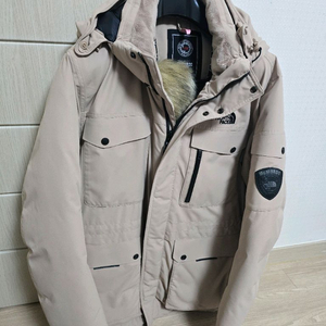 크린토피아 세탁 완료 노스페이스 남녀 공용 맥머도 에어 2 구스 베이지 파카 NJ1DI64C 110 XXL 팝니다.