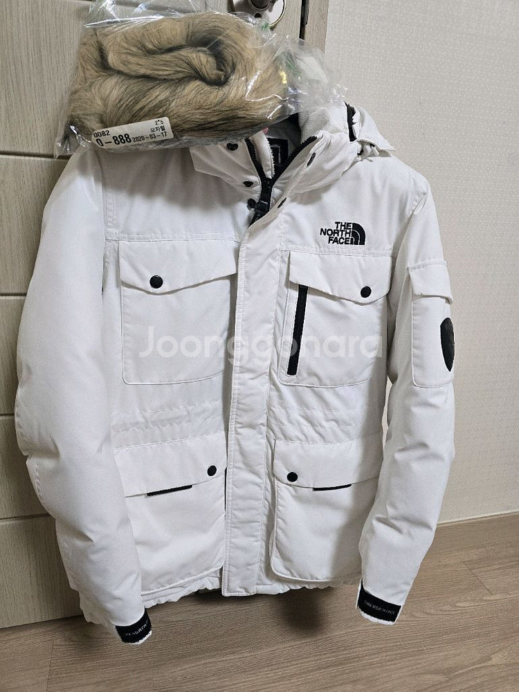크린토피아 세탁 완료 노스페이스 남녀 공용 맥머도 에어 2 구스 흰색 파카 NJ1DI52D 팝니다.--0