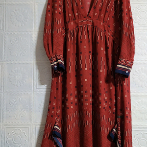 써스데이아일랜드 레드 롱원피스