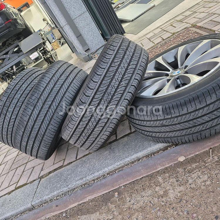BMW 5시리즈 18인치 정품휠타이어--5