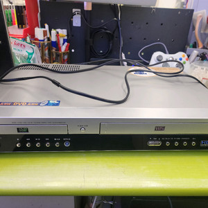 삼성 DVD/VHS 콤보플레이어 SV-DVD831HD