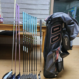 여성용 야마하 젝시오 골프채 풀세트 및 타이틀리스트
