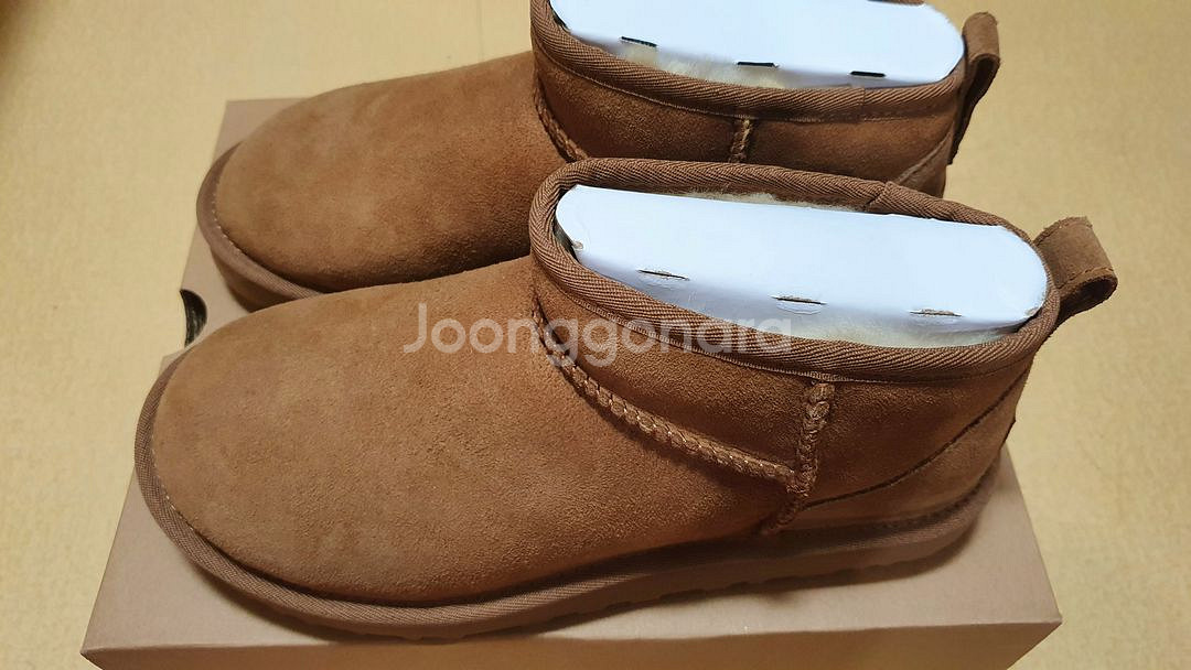 (새거) 어그 클래식 울트라 미니 240 US 7W--2