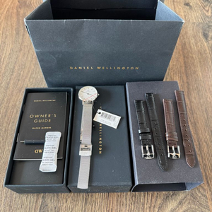 [미사용] 다니엘 웰링턴 Petite 28mm Sterling + 가죽 스트랩 2개