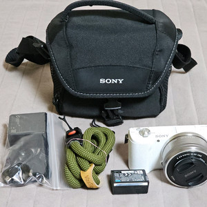 소니 A5100 미러리스 카메라 B