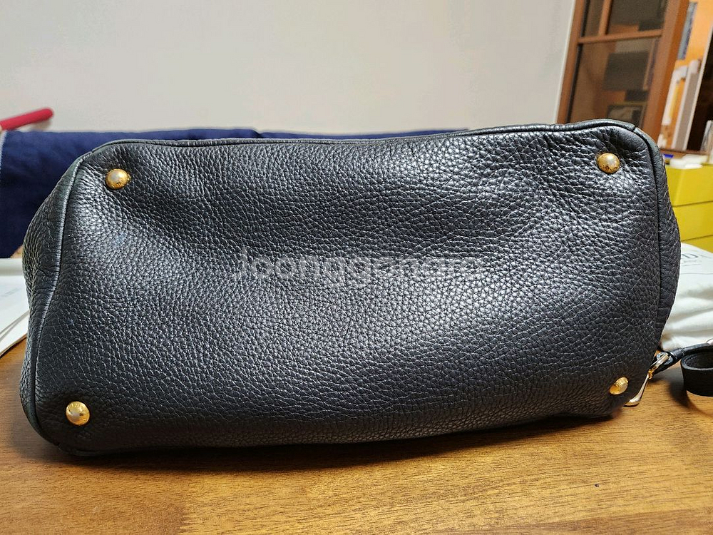 정품 프라다 레더 토트백--7