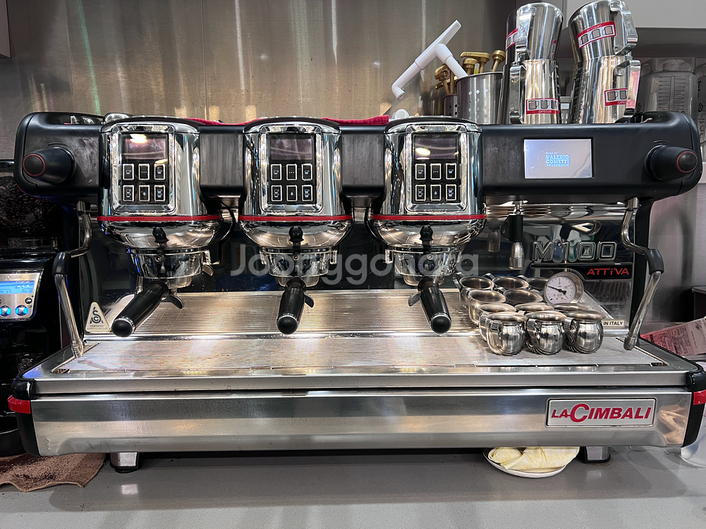 La Cimbali M100 3그룹 에스프레소 머신--0