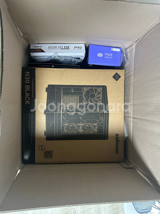 고성능 게이밍 PC 반본체 CPU 9600X 기반 팝니다.--3