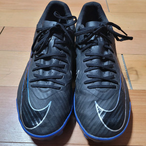 나이키 줌 머큐리얼 베이퍼 15 아카데미 풋살화(260)