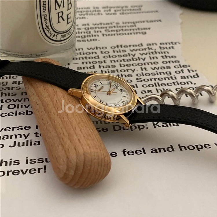 구찌 여성용 시계--1