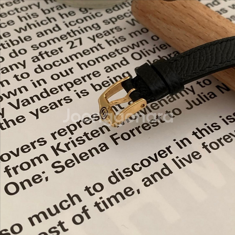 구찌 여성용 시계--3