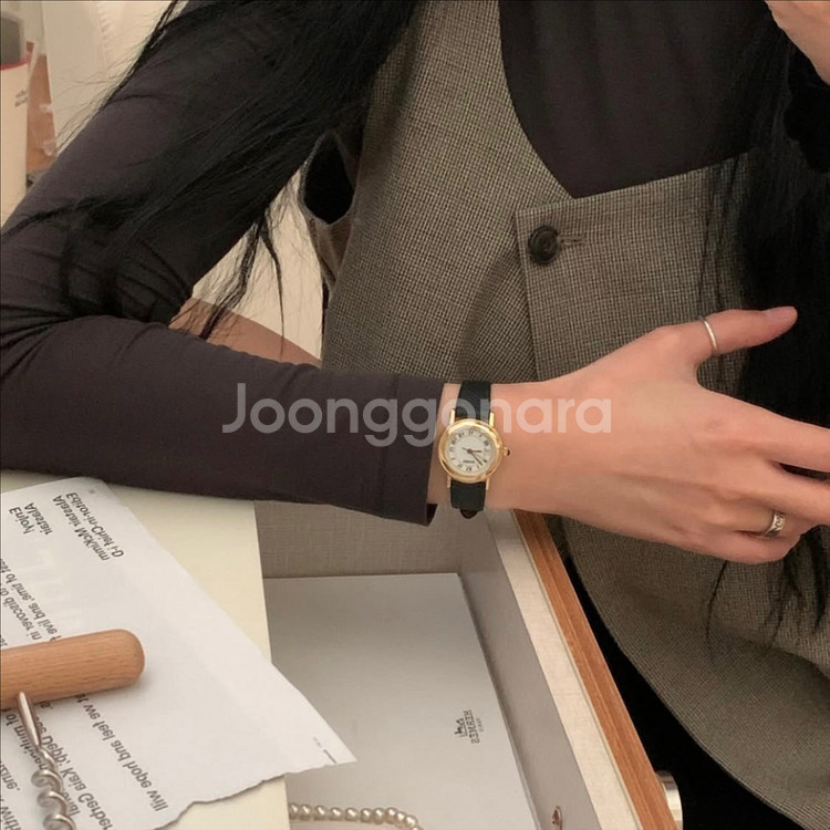 구찌 여성용 시계--4