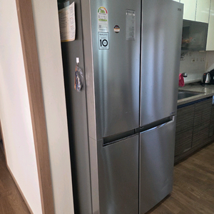 LG전자 디오스 양문형 냉장고 팝니다