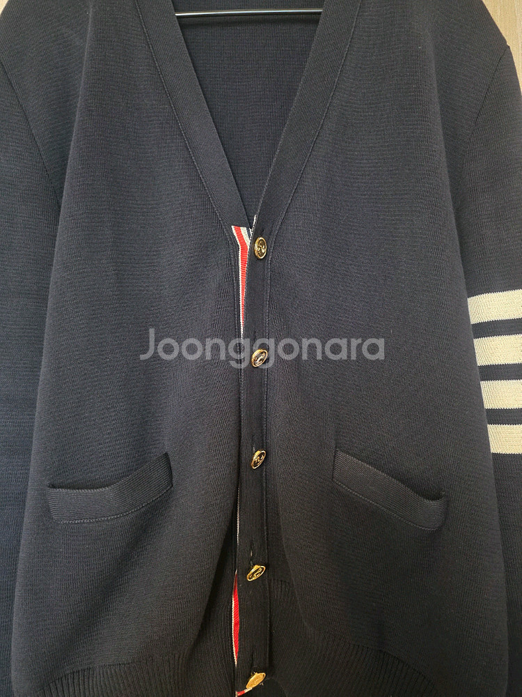 [새상품급/3] 톰브라운 사선완장 밀라노스티치 금장 가디건 3사이즈--2