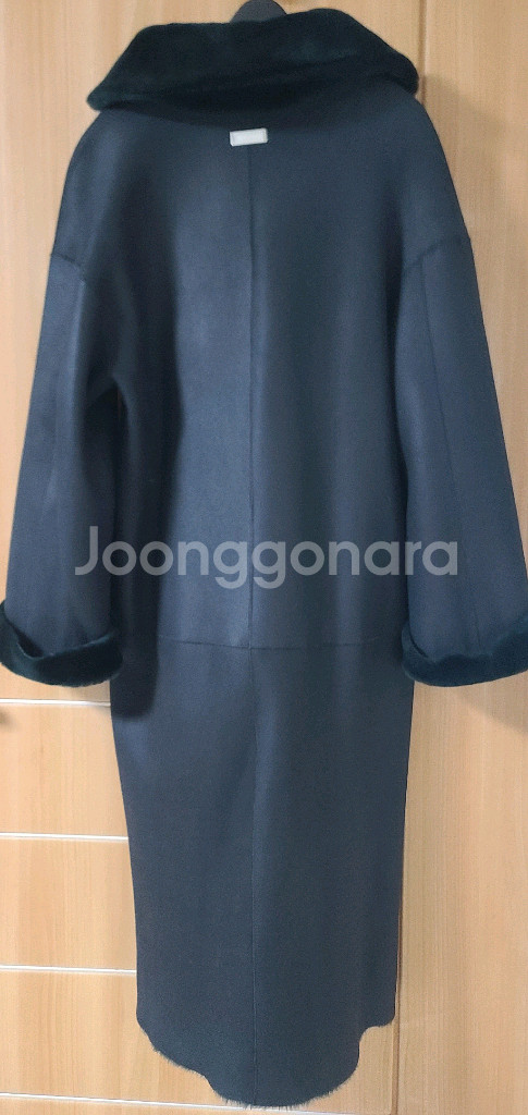 한섬 UTZON 리버서블 시어링 무스탕 코트--13