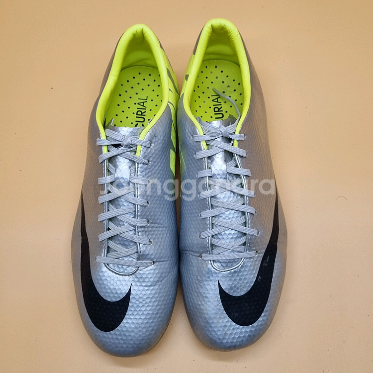 나이키 머큐리얼 벨루체 축구화275.--1