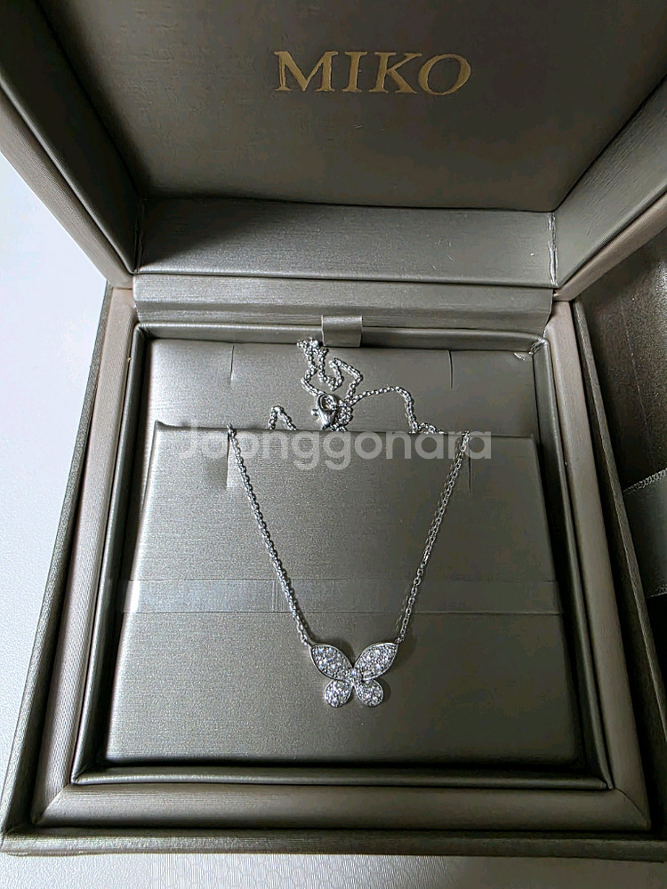 미꼬 모르포 m 파베 화이트골드 목걸이--0