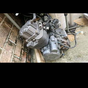 베넬리 125cc 엔진 이미지