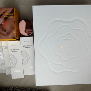 루킨스 LUKINS 프리미엄 리프팅 뷰티디바이스 풀세트 팝니다