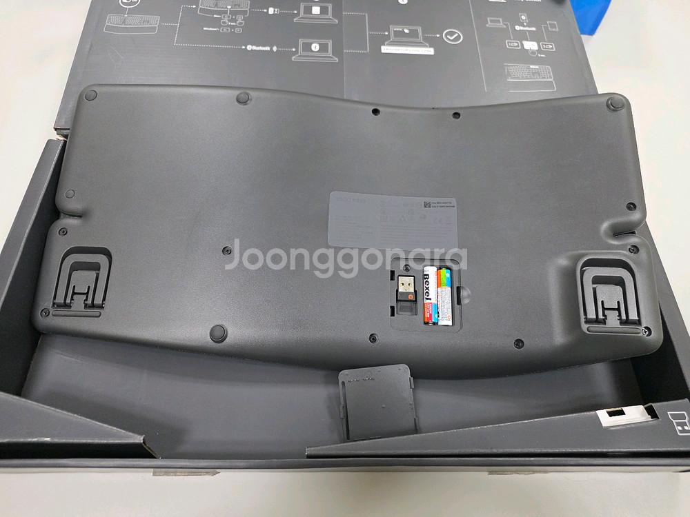 로지텍 ERGO K860 키보드--2