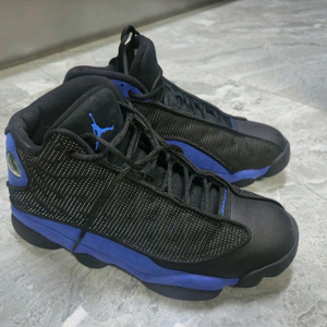 조던13 레트로블랙하이퍼로얄 us9사이즈 이미지