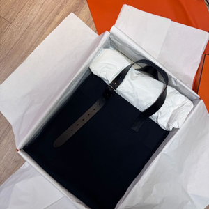 최종가. Hermes 에르메스 에트리비에르 쇼퍼백 (블랙-캔버스/헌터가죽)