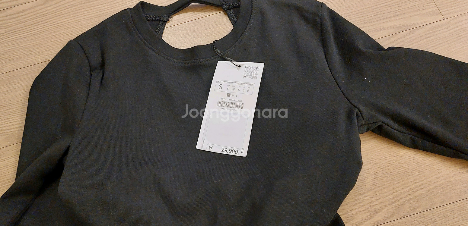 <새옷> ZARA_백 오픈 티셔츠 S사이즈--6