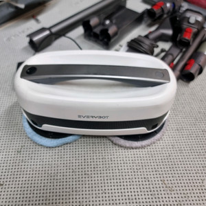 에브리봇 청소 로봇