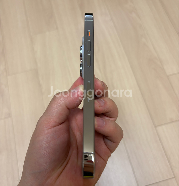 아이폰 14 Pro 실버 256GB 판매합니다--9