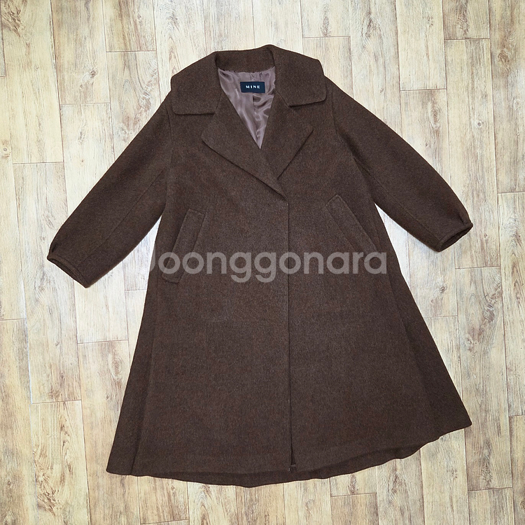마인(MINE) 라쿤블렌드 와이드카라 핸드메이드코트 프리사이즈--2