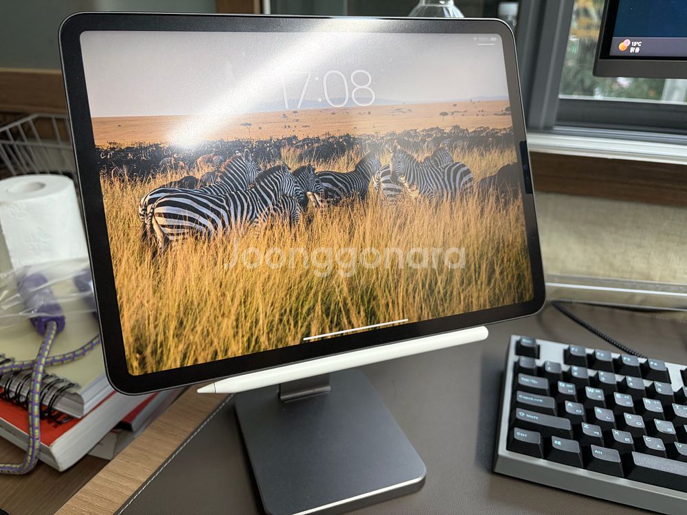 아이패드프로 11 m1 + 애플펜슬2세대 + 정품 스마트폴리오 + 기타악세사리--1