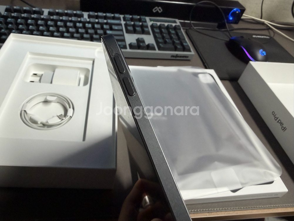 아이패드프로 11 m1 + 애플펜슬2세대 + 정품 스마트폴리오 + 기타악세사리--3