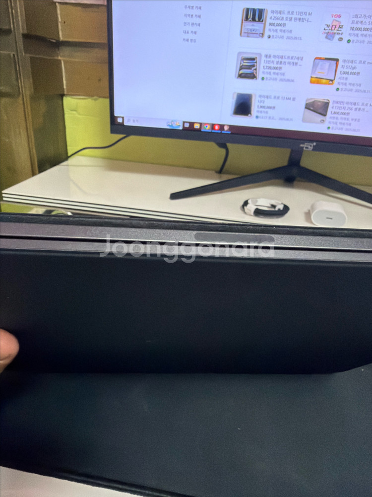 아이패드프로13인치 m4 256 wifi +매직키보드+애플펜슬 올정품--3