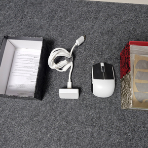 다모사크 darmoshark M5 PRO 화이트 팝니다