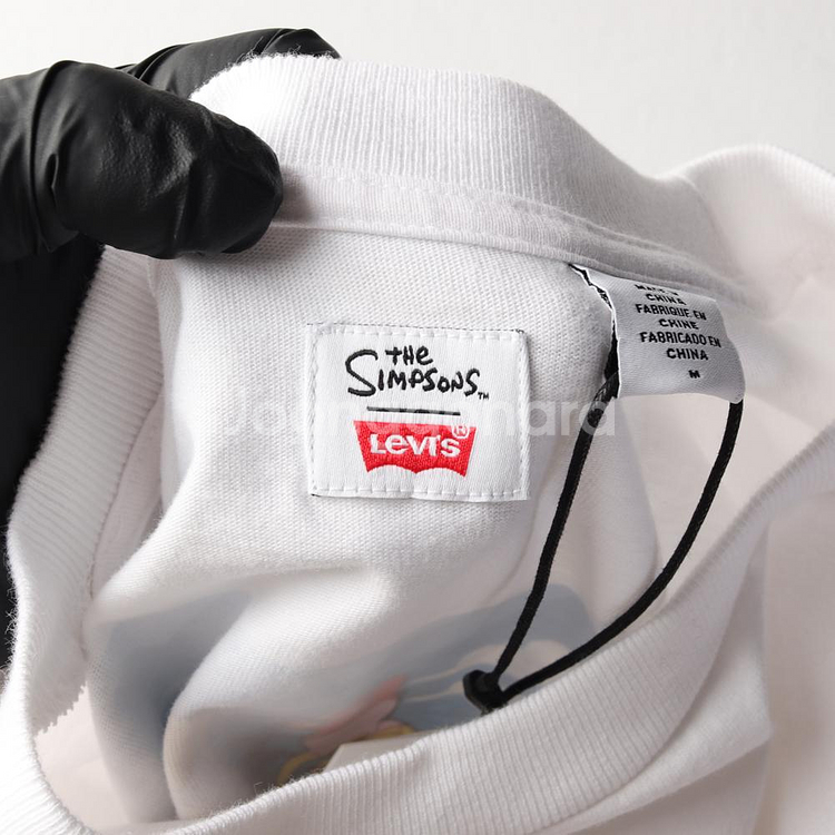 (새상품)[M]리바이스X심슨 스프링필드 프린팅 반팔 티셔츠--4