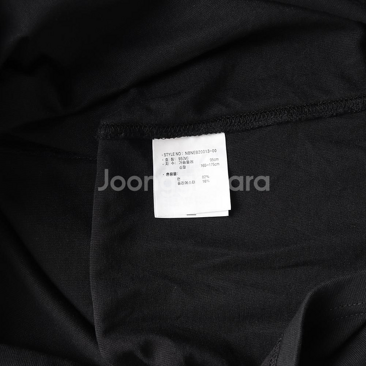 [M]뉴발란스 블랙 로고 프린팅 반팔 크루넥 티셔츠--5