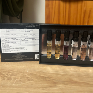 입생로랑 르베스티에르 옷장라인 디커