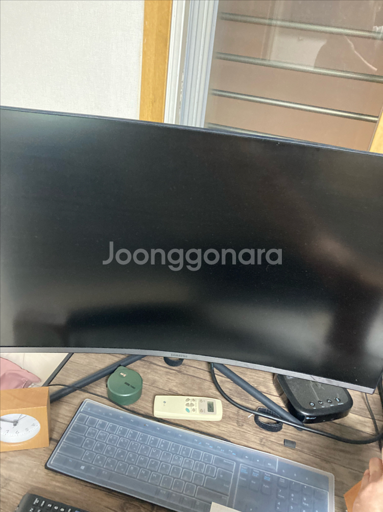 삼성 U32R590 4K 커브드모니터 판매합니다--0