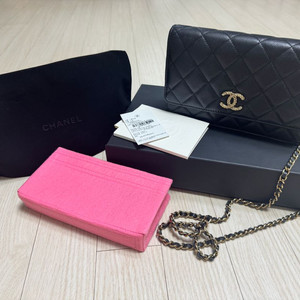 샤넬 캐비어 블랙 금장 다이아몬드 레이스 woc 시즌백