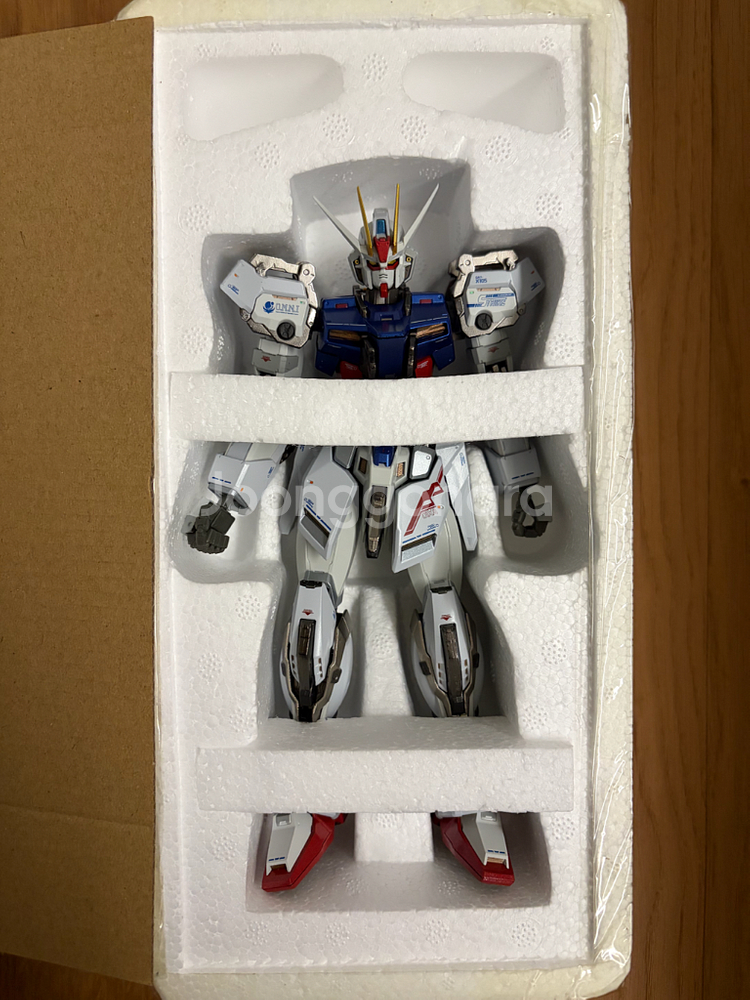 메탈빌드 스트라이크 에일팩 + 메탈킹덤 소드, 런쳐--1