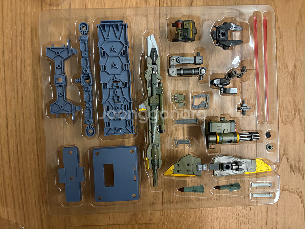 메탈빌드 스트라이크 에일팩 + 메탈킹덤 소드, 런쳐--4