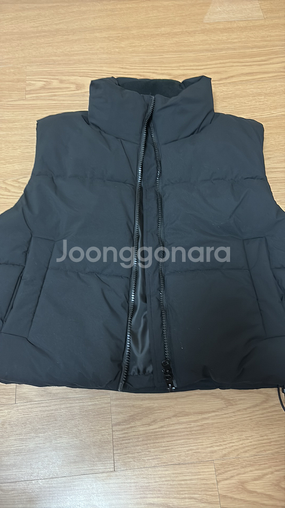 스파오 크롭패딩 조끼 S--4