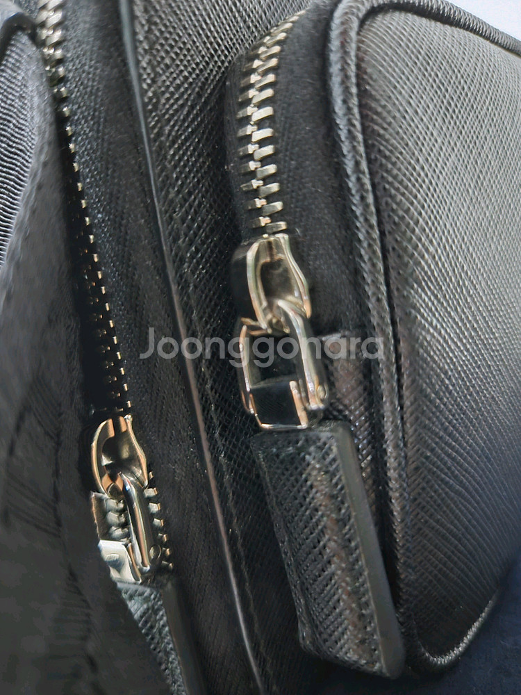 프라다 사피아노 가죽 벨트백--5