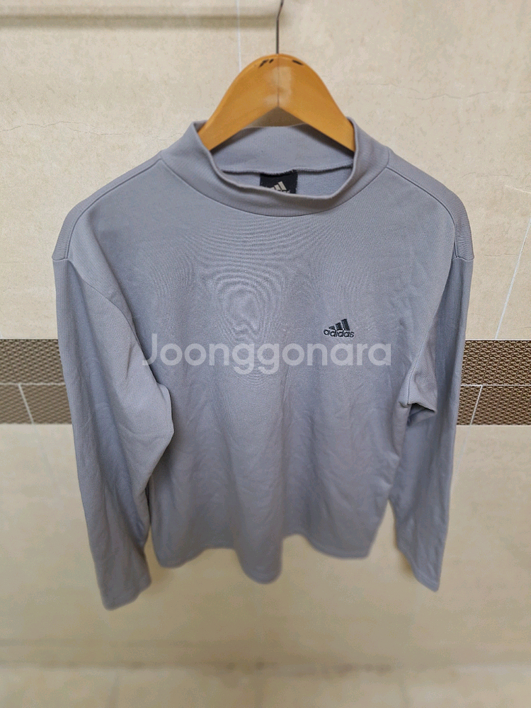 # 아디다스 긴팔 티셔츠 100사이즈--0